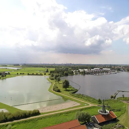 Houseboat At Marina With Views, Cleaning Included * Uitgeest