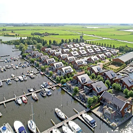 Houseboat At Marina With Views, Cleaning Included Botel Uitgeest